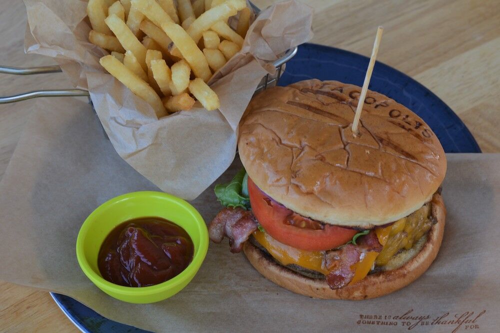 Tacopolis Burger Al Pastor.jpg